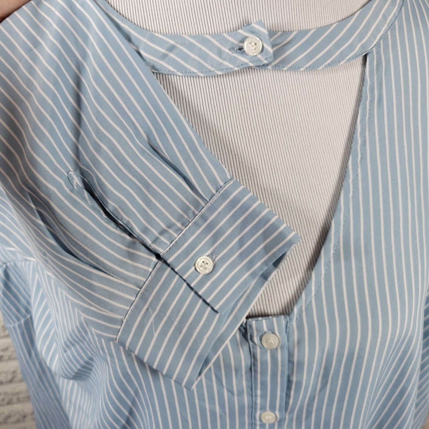 Lane Bryant Embossed Womens Top 18 20 Plus Blue Stripe Lightweight Polyester