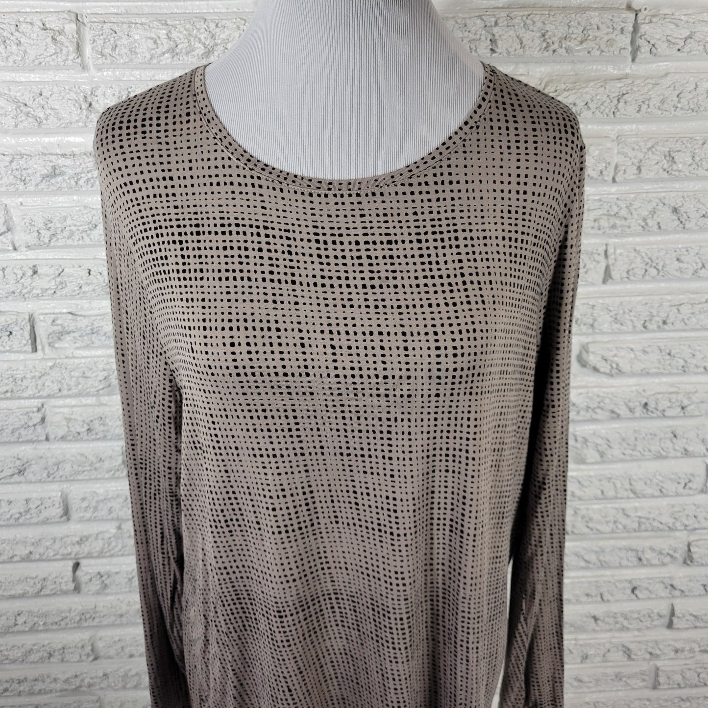 Apt 9 XL Tunic Top Gray Black Tiny Squares Geometric Stretch GEO272E