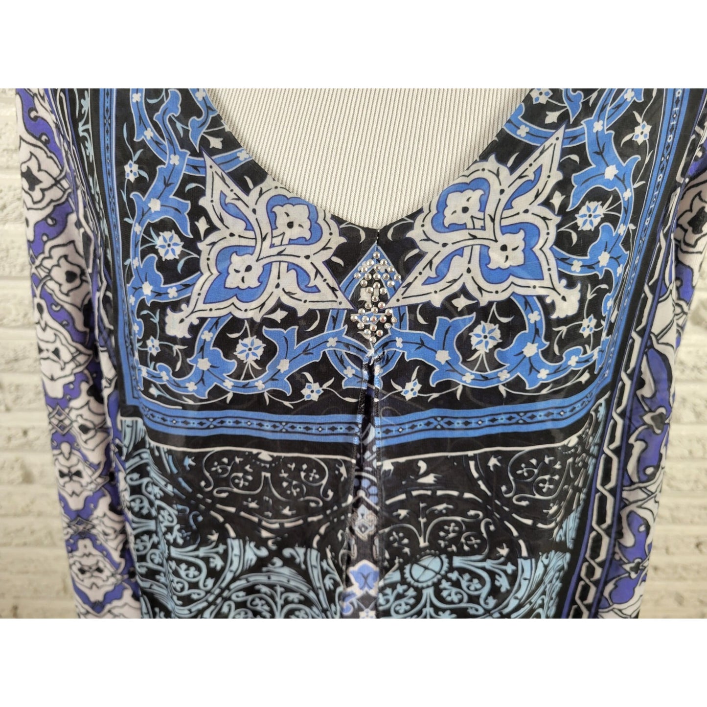 Apt 9 1X Plus Size Top Blue Geometric Studded V-Neck Long Sleeve Stretch