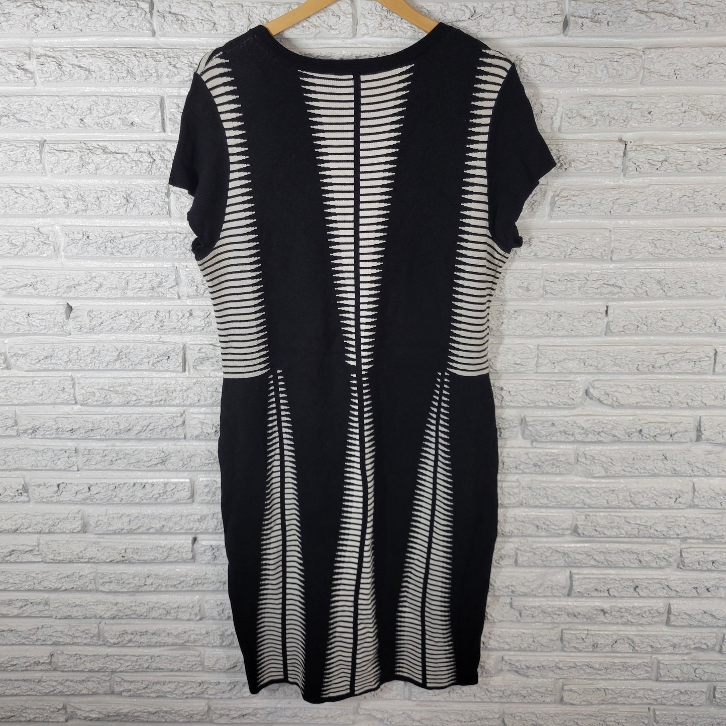 Ashley Stewart Womens Dress 18 20 Plus Sweater Knit Black Geometric Comfy Casual