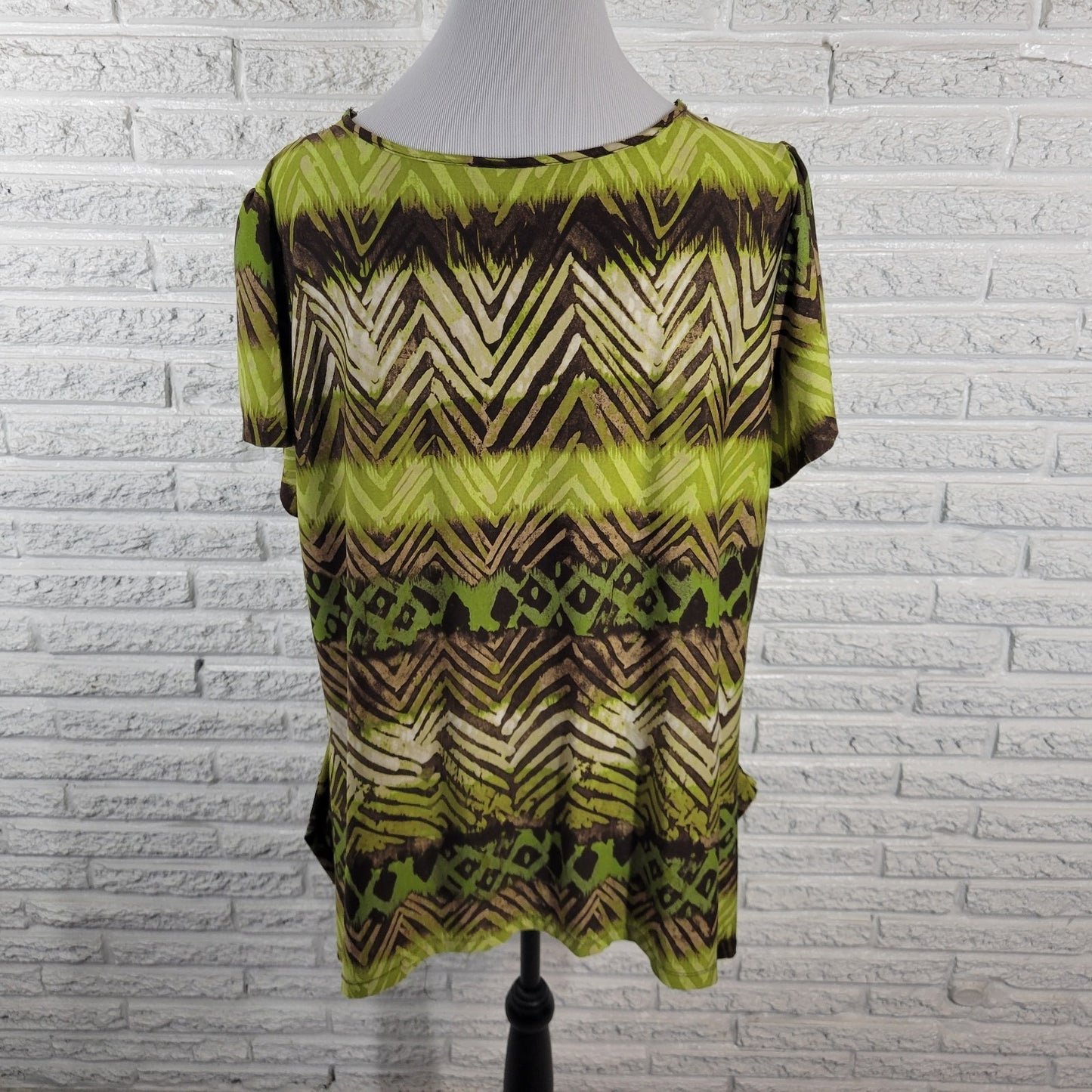 Avenue Women's 18/20 Plus Green Geometric Beaded Sequin Flutter Sleeve V-Neck