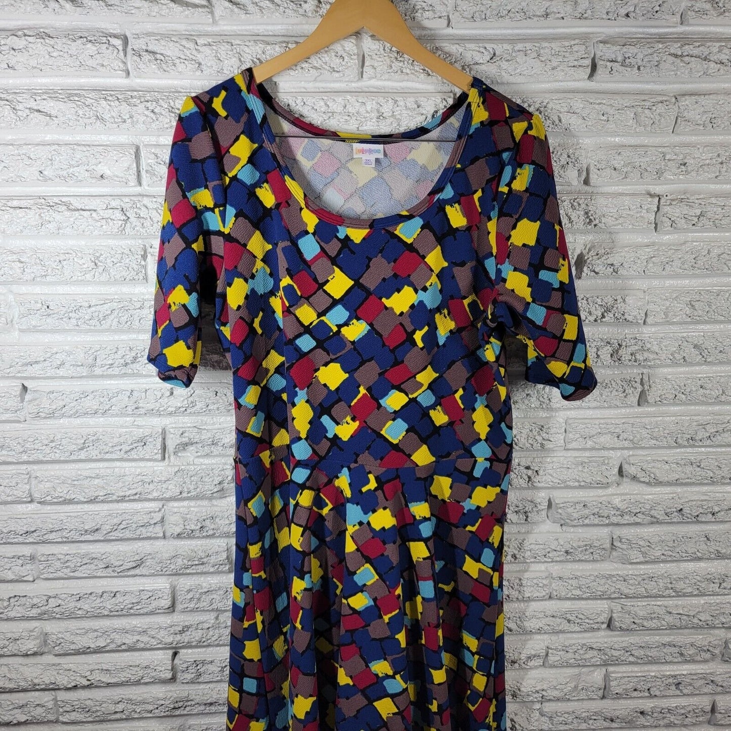 Lularoe Women Dress 3XL Plus Fit Flare Blue Red Geometric Knit Poly Blend Comfy