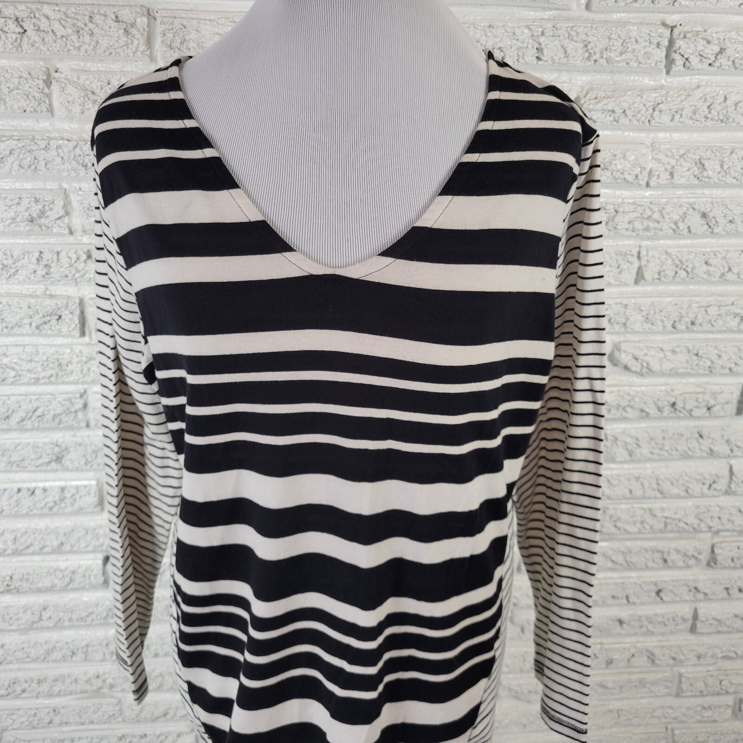 Onque Casual Womens Top XL Knit Long Sleeve Black Stripe Cotton Blend Casual