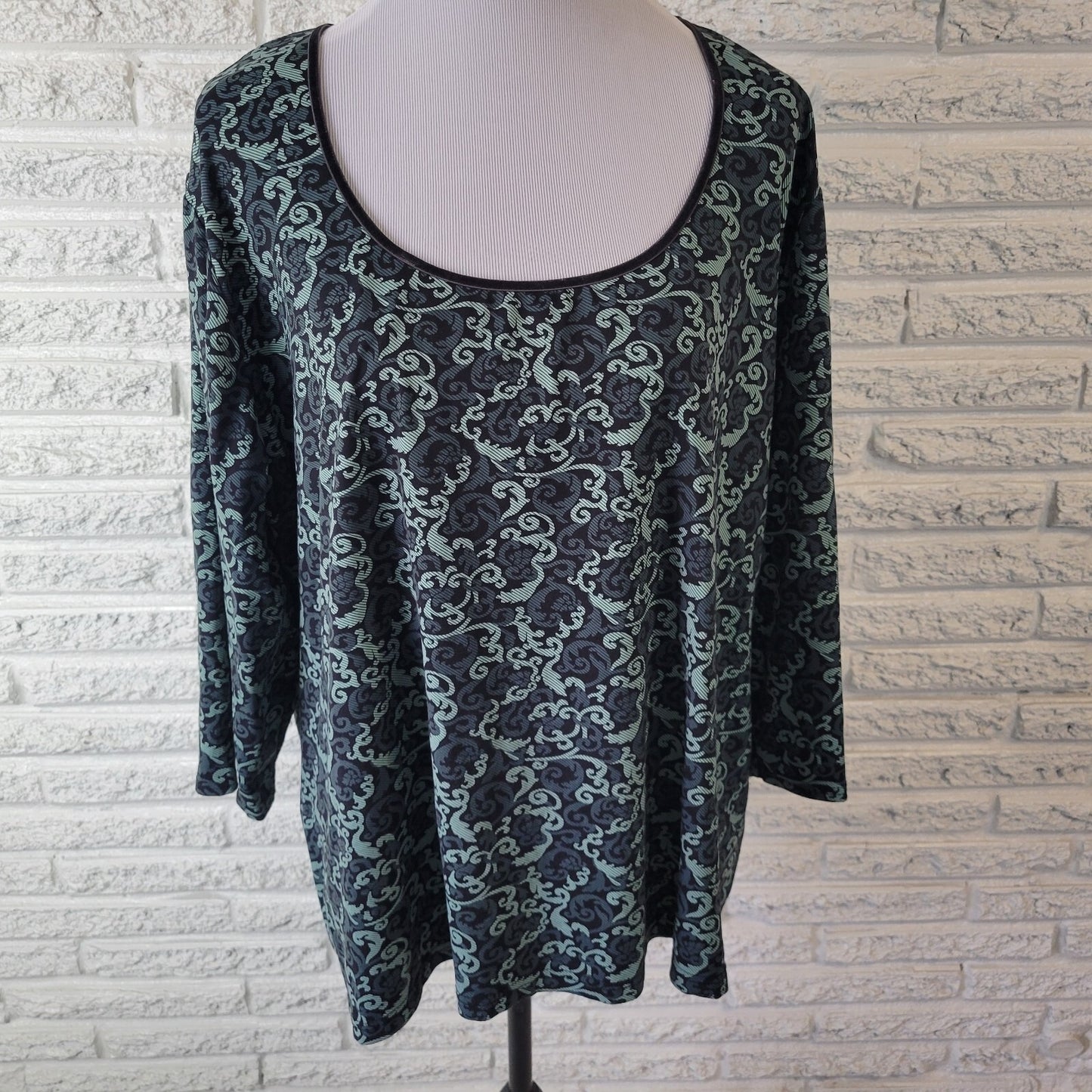 Apostrophe Women's Plus Size Top 24W 26W Blue Gray Geometric 3/4 Sleeve Blouse