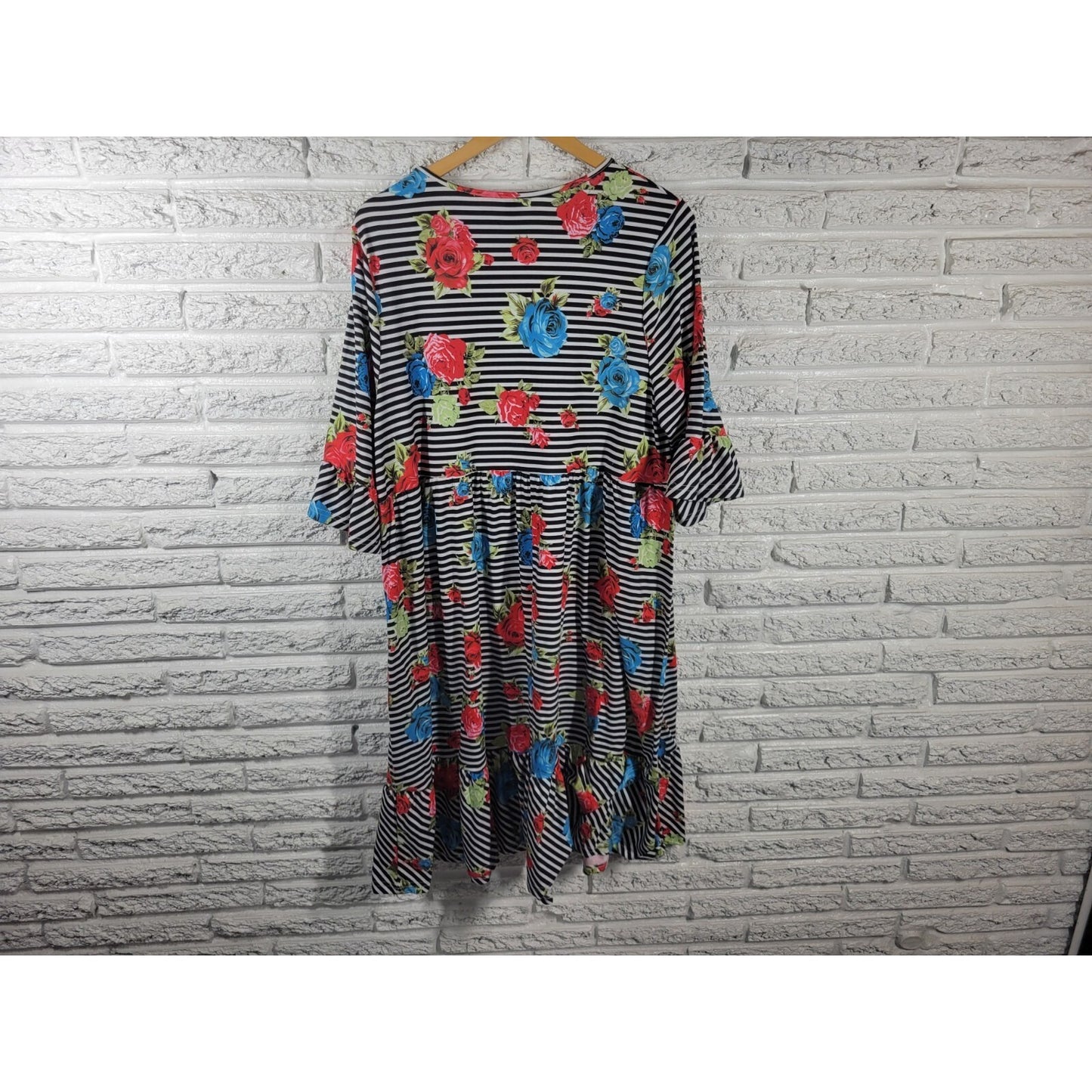 Emery Rose Dress 2XL Plus 3/4 Bell Sleeve Red Floral Poly Blend Ruffle Pockets