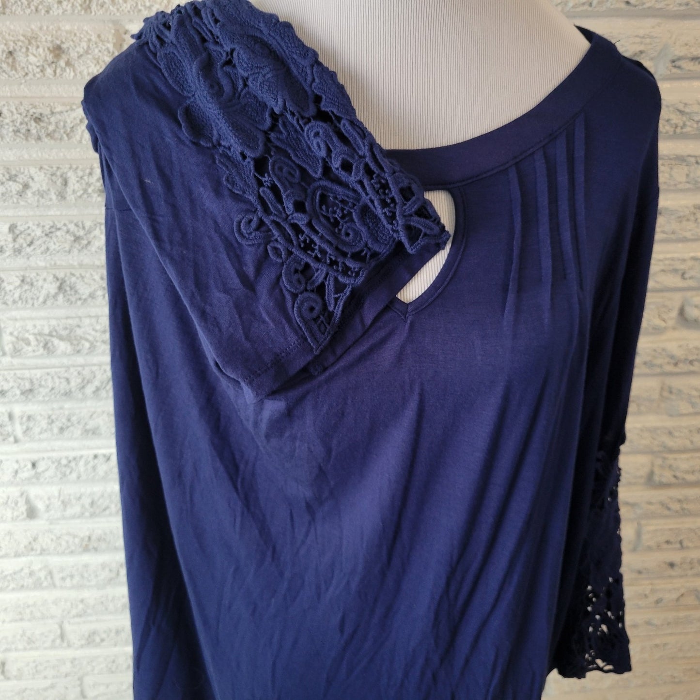 John Paul Richard Womens Top 1X Plus Tunic Crochet 3/4 Sleeve Pintucked Blue