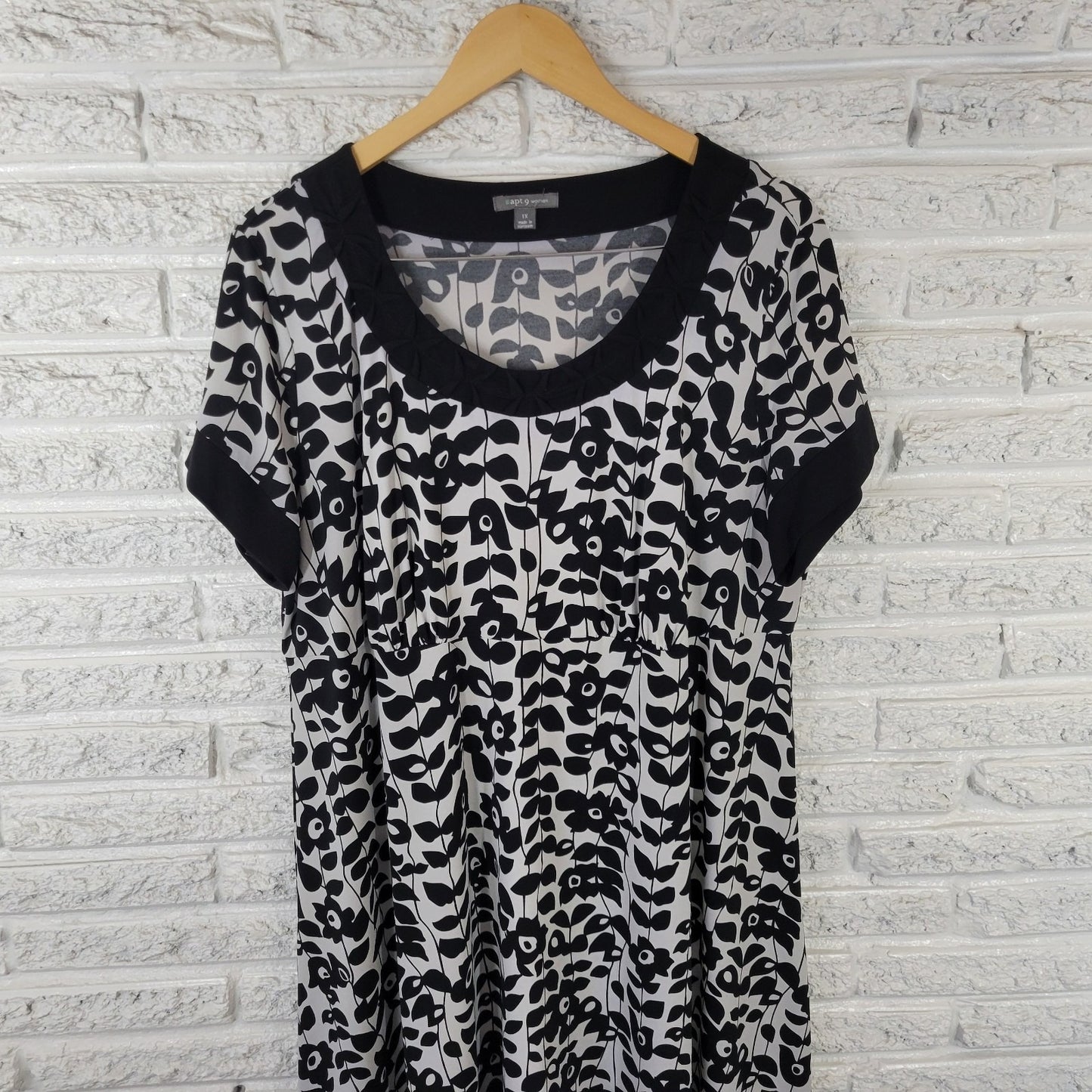 Apt 9 Womens Dress 1X Plus Short Sleeve Black Floral Poly Blend Office Casual