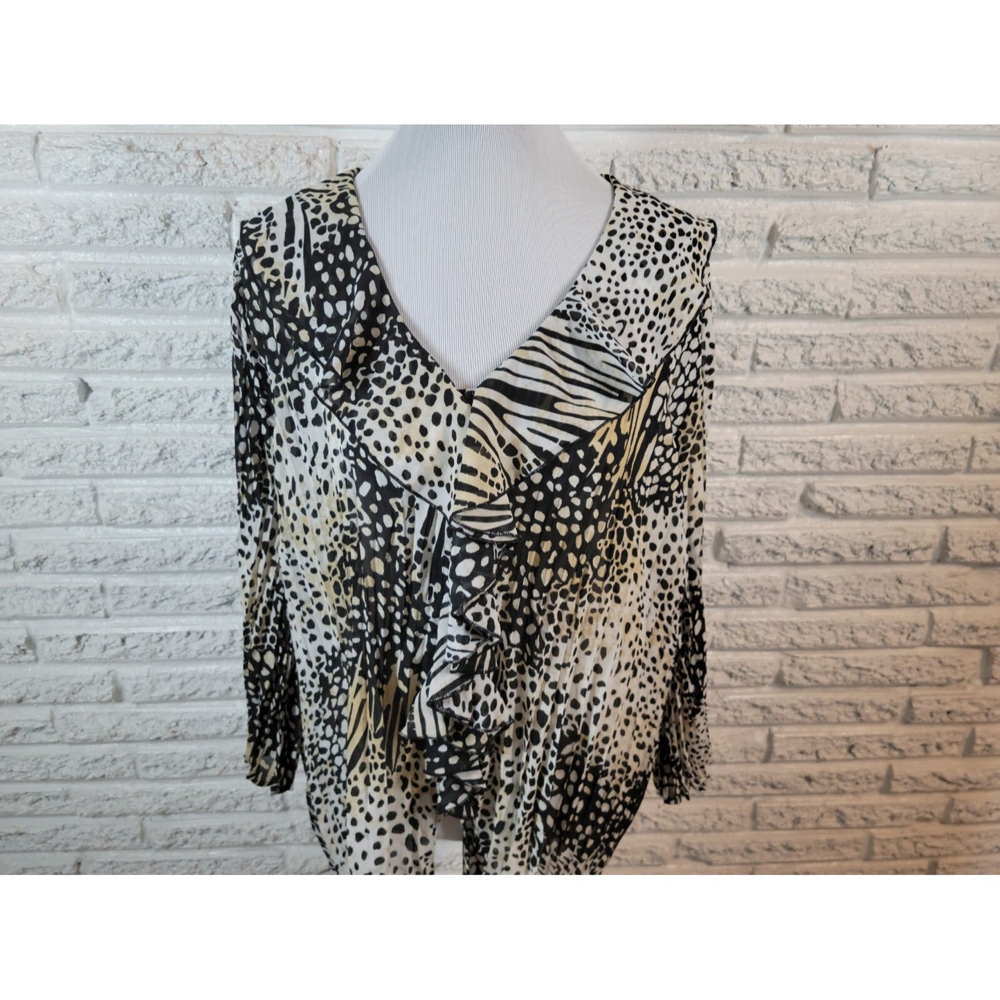 Maggie Barnes Womens Top 2X Plus 3/4 Sleeve Sheer Animal Print Button Up Ruffle
