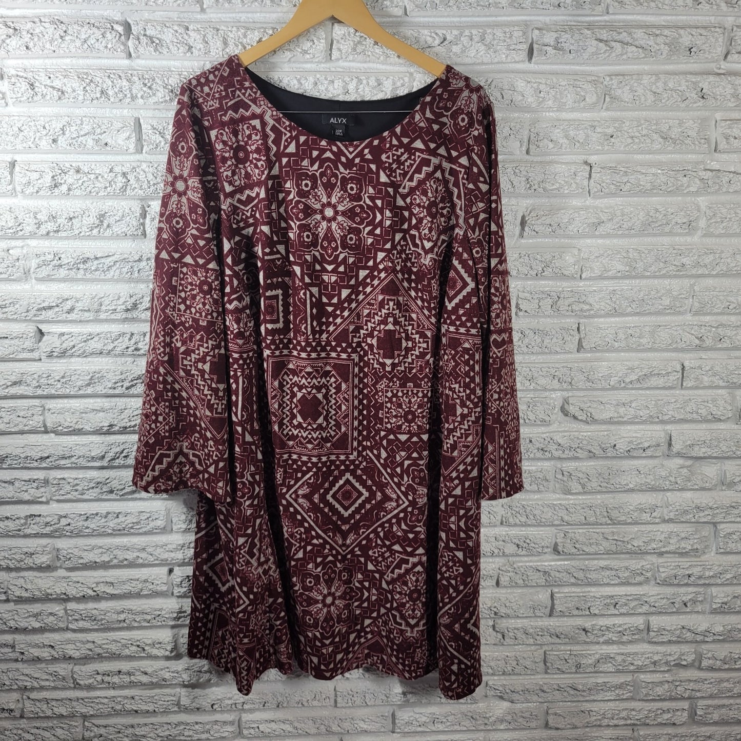 Alyx Dress Size 20W Brown Geometric Knit Lined Long Sleeve Casual Knee Lengt