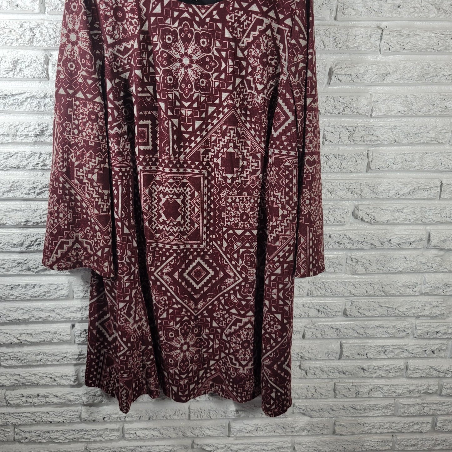 Alyx Dress Size 20W Brown Geometric Knit Lined Long Sleeve Casual Knee Lengt