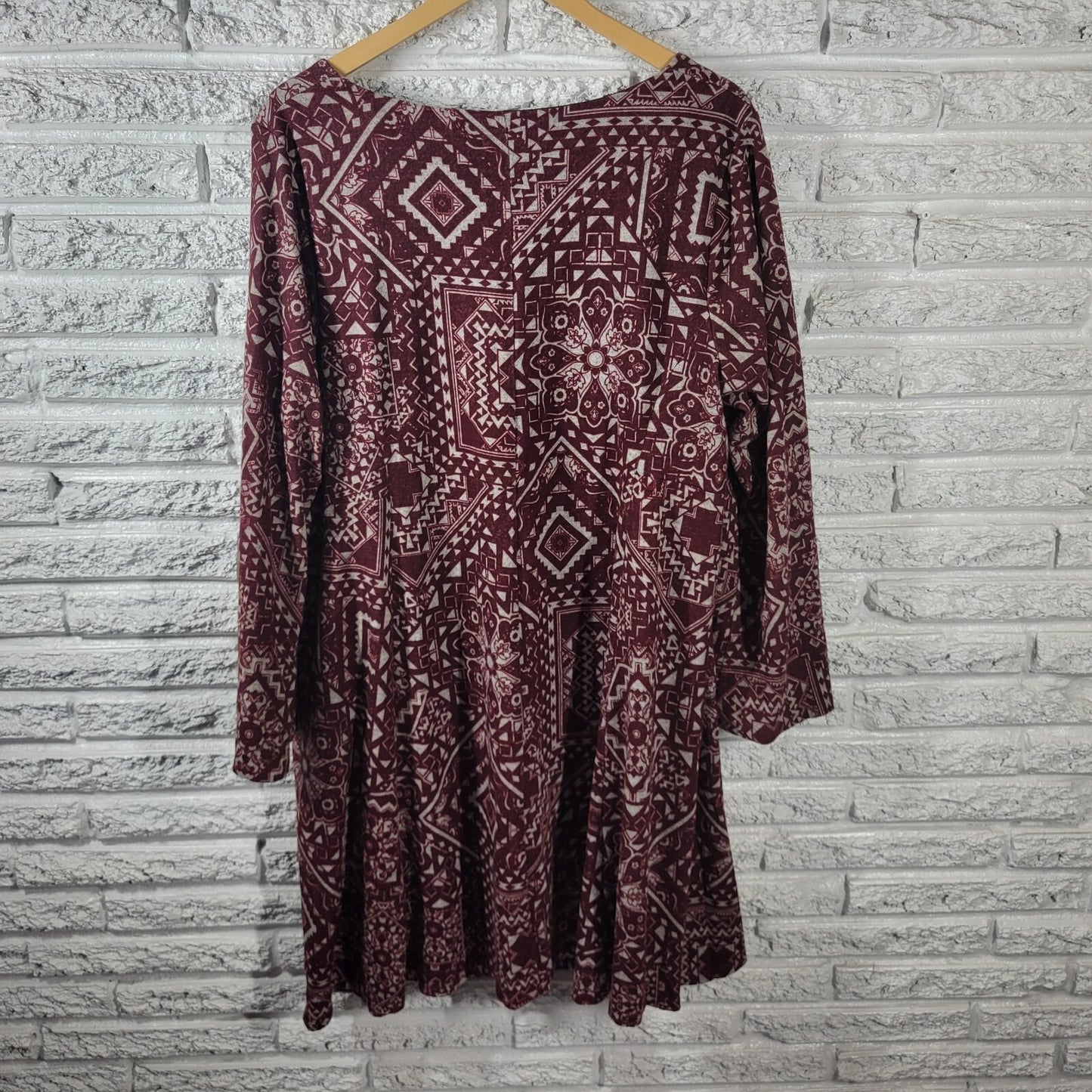 Alyx Dress Size 20W Brown Geometric Knit Lined Long Sleeve Casual Knee Lengt