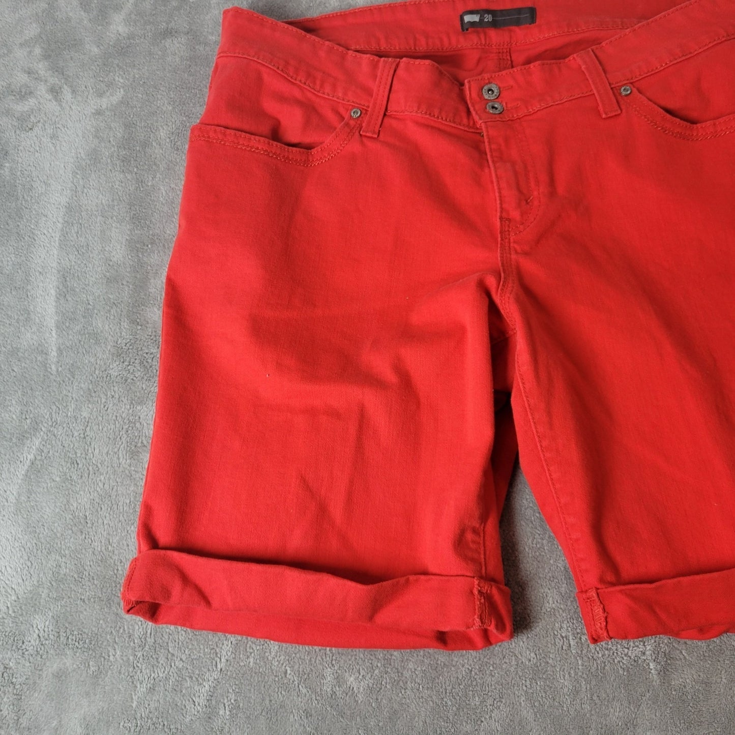 Levis Womens Shorts 20 Plus Red Denim Cotton Blend Stretch Comfort Waist Zip Fly