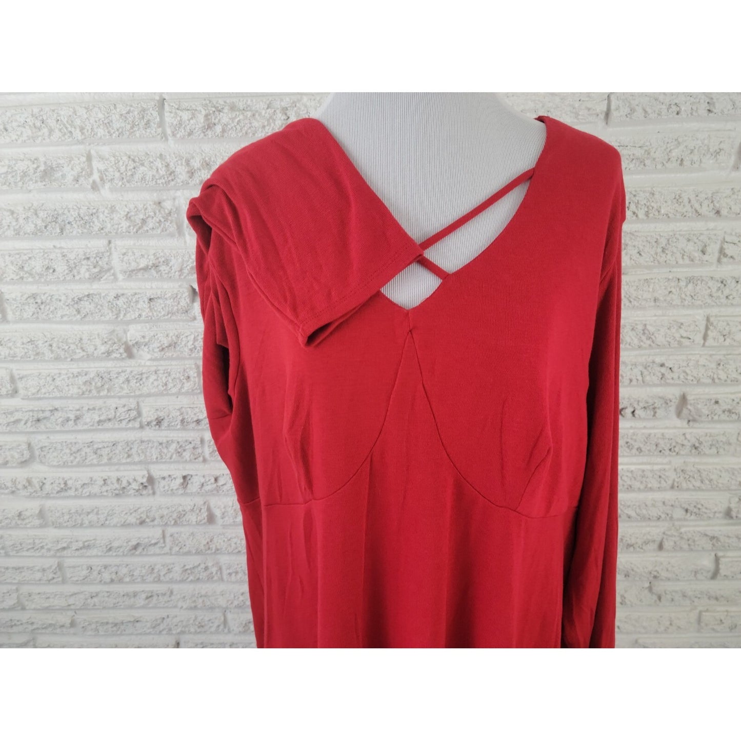 Avenue Womens Top 26 28 Plus Long Sleeve Criss Cross Neck Knit Red Office Casual
