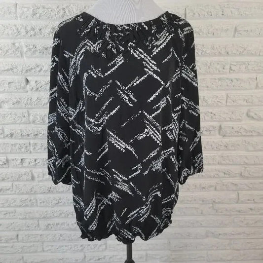 Chicos Women's 3/4 Sleeve Top Size 3 XL Black Watercolor Pullover WAT2XE