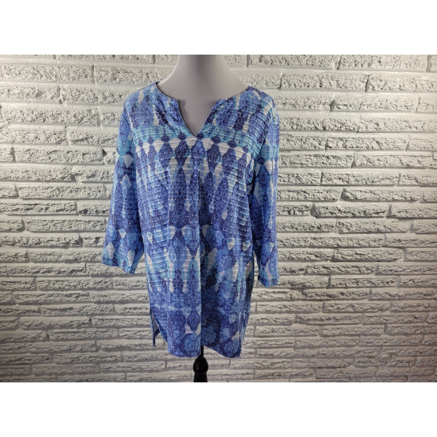 Coral Bay Womens Top Extra Large XL Tunic 3/4 Sleeve Blue Lightweight Pintuck