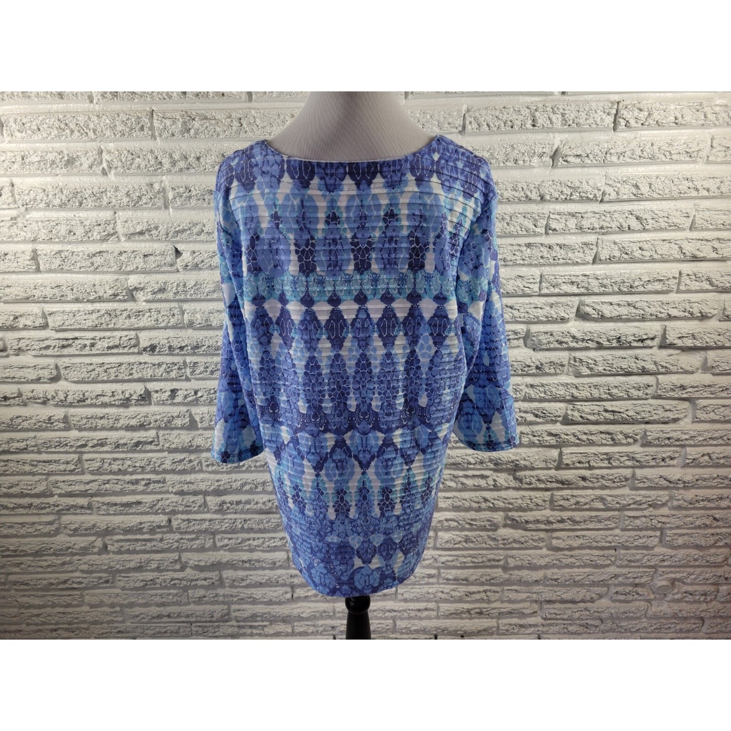 Coral Bay Womens Top Extra Large XL Tunic 3/4 Sleeve Blue Lightweight Pintuck