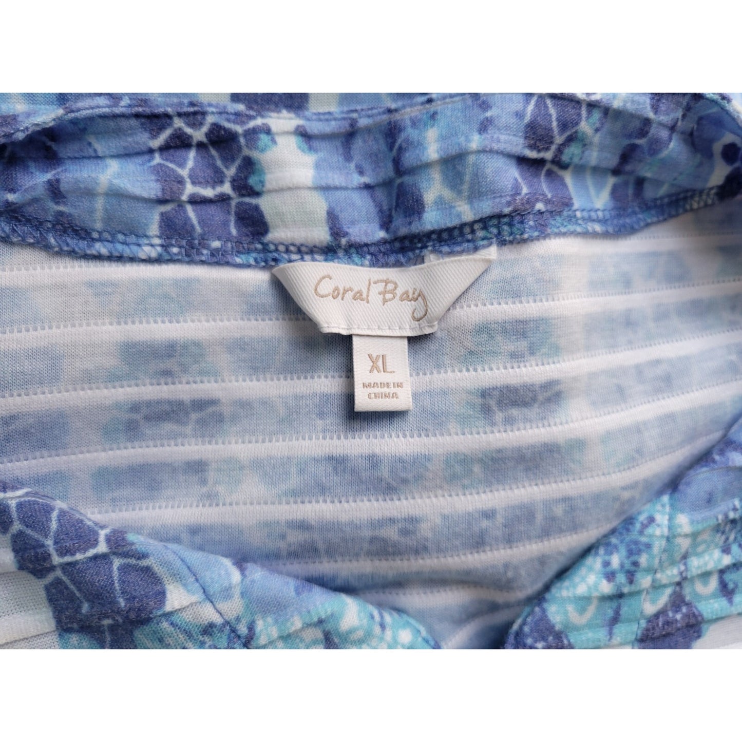 Coral Bay Womens Top Extra Large XL Tunic 3/4 Sleeve Blue Lightweight Pintuck