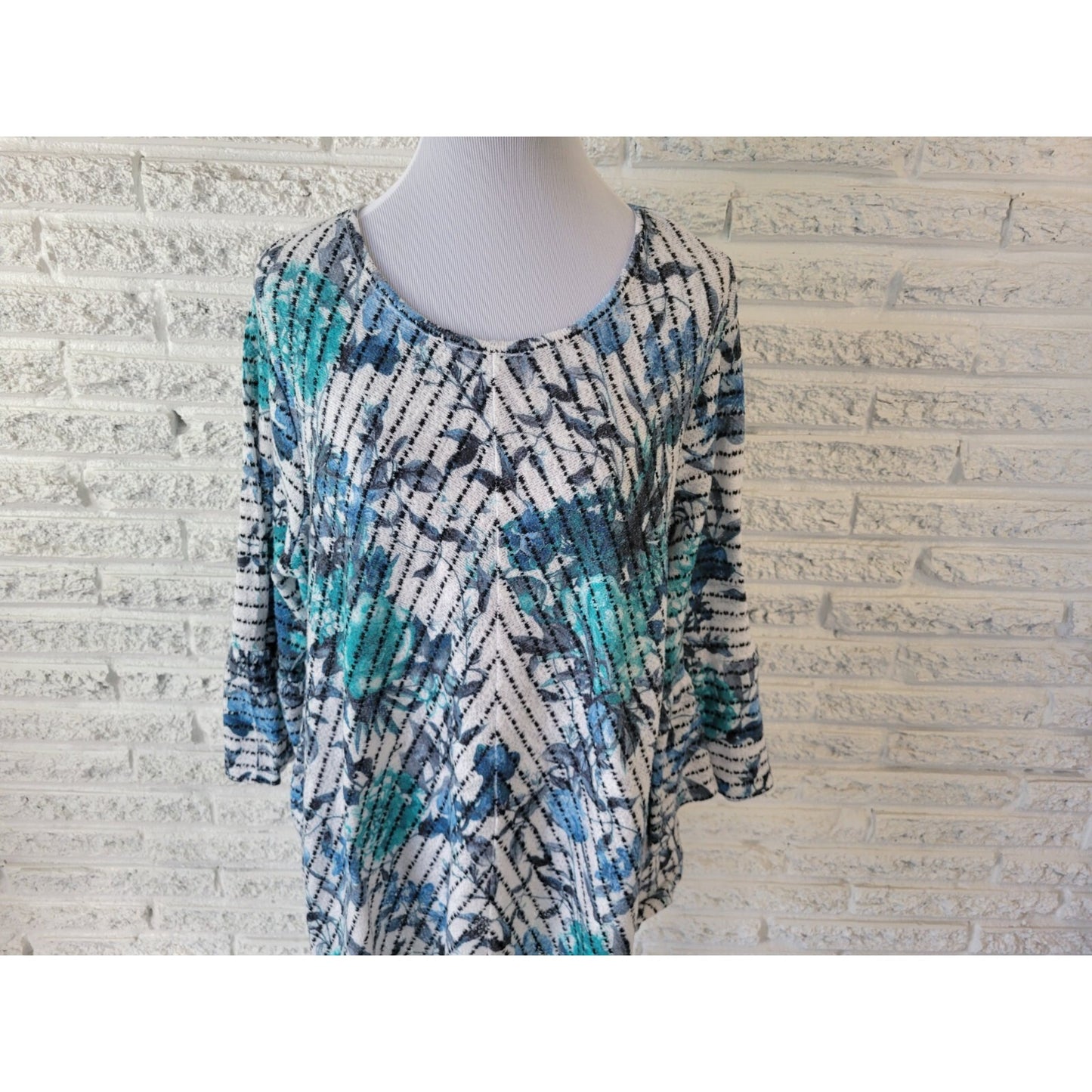 Avenue Womens Top 22 24 Plus 3/4 Bell Sleeve Knit Blue Floral Stripe Office