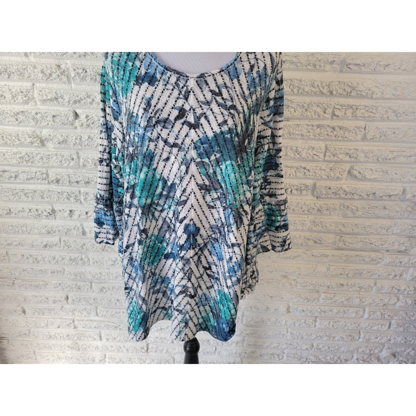 Avenue Womens Top 22 24 Plus 3/4 Bell Sleeve Knit Blue Floral Stripe Office