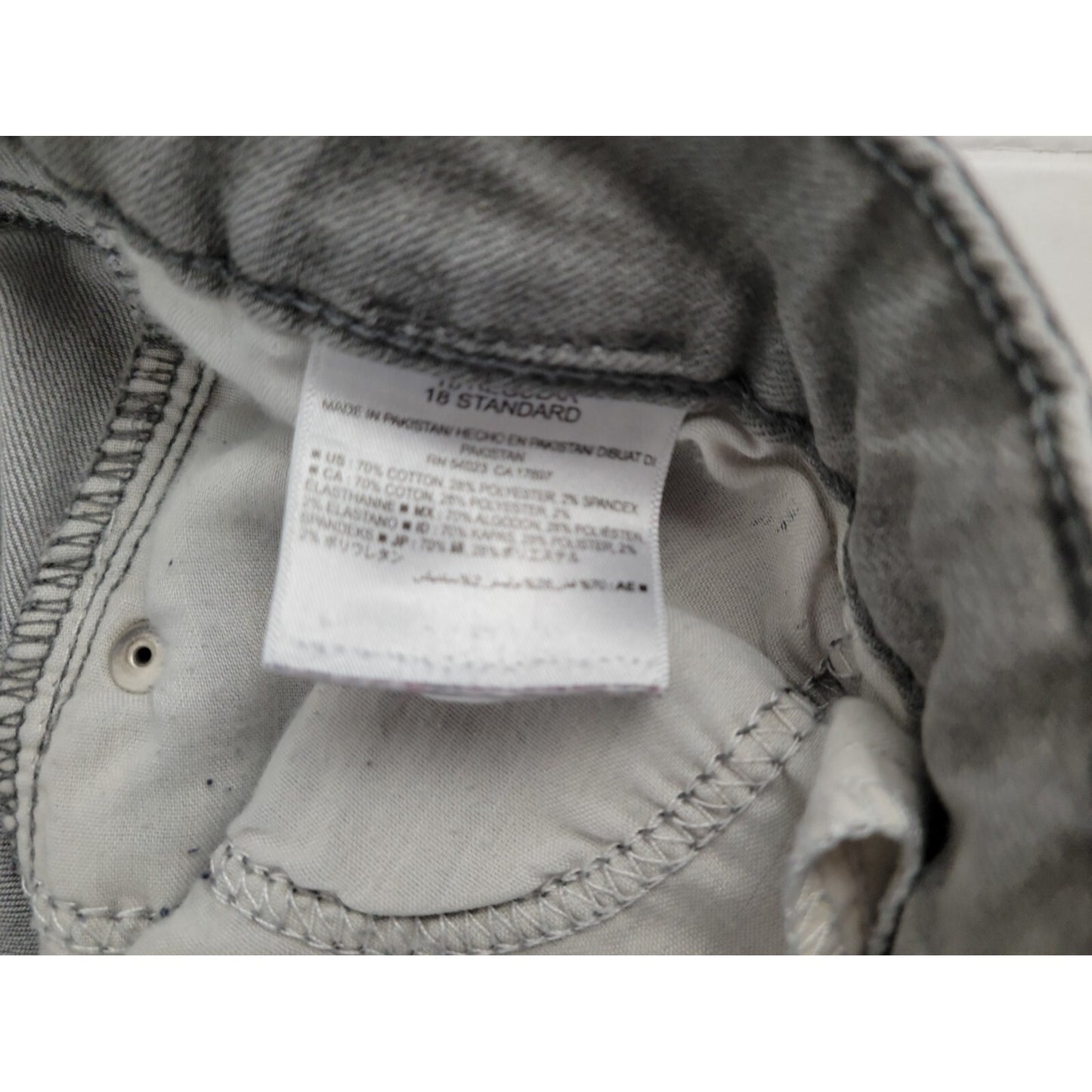 Old Navy Rockstar Women Jeans 18 Plus Regular Skinny Leg Distressed Zip Gray