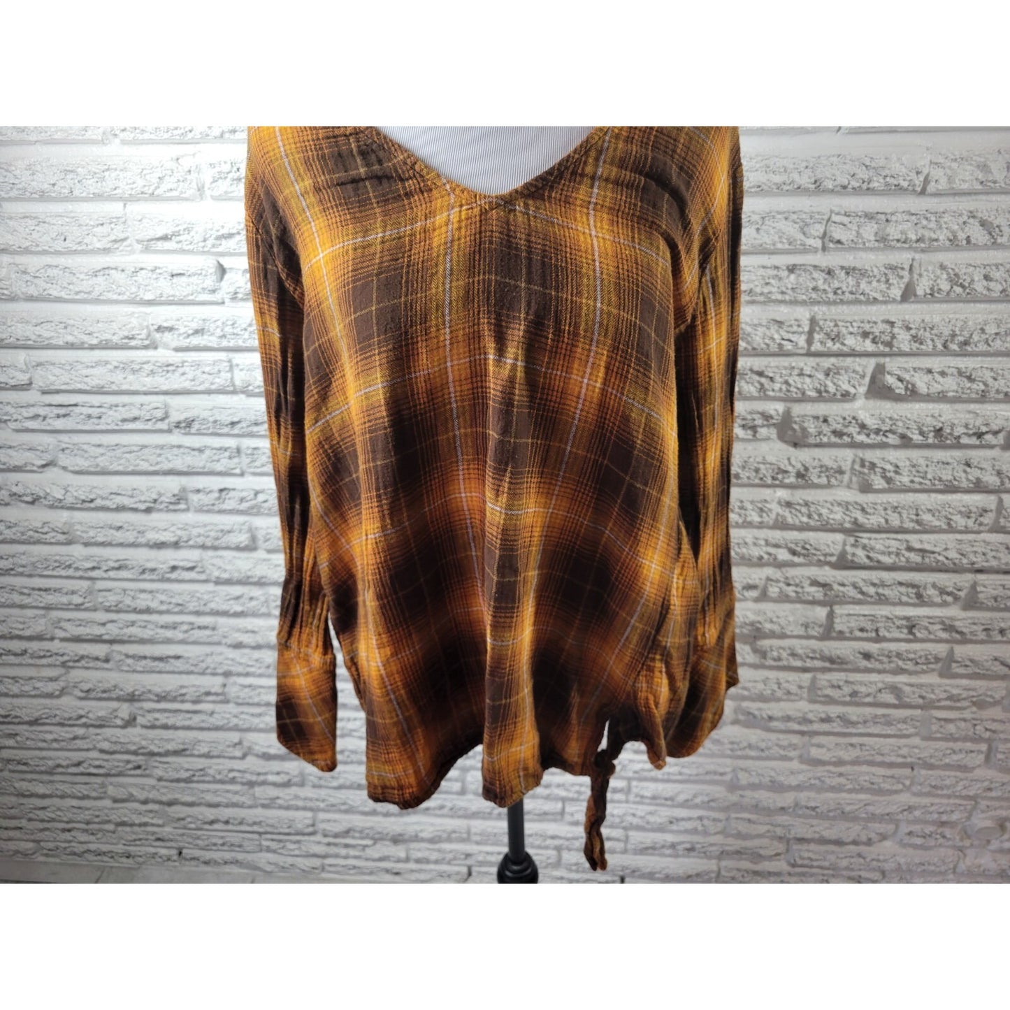 Time Tru Womens Top XXL 20 Plus Long Bell Sleeve Brown Plaid Casual Tied Hem