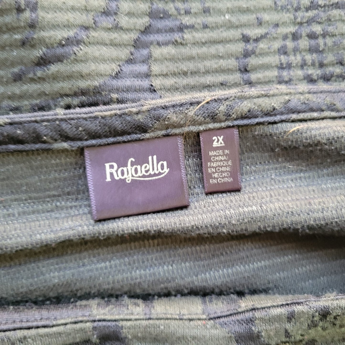 Rafaella Womens Top 2X Plus 3/4 Sleeve Green Roses Zip Shoulder Faux Leather