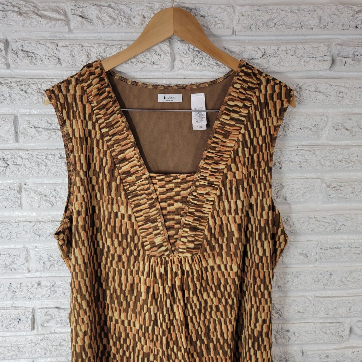 Liz & Co Plus 3X Brown Geometric Tank Top Square Neck Sheer Stretch Travel