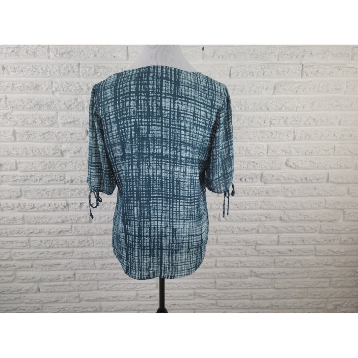 Maurices Womens Top Extra Large XL Button Up Blue Geometric Casual Comfy