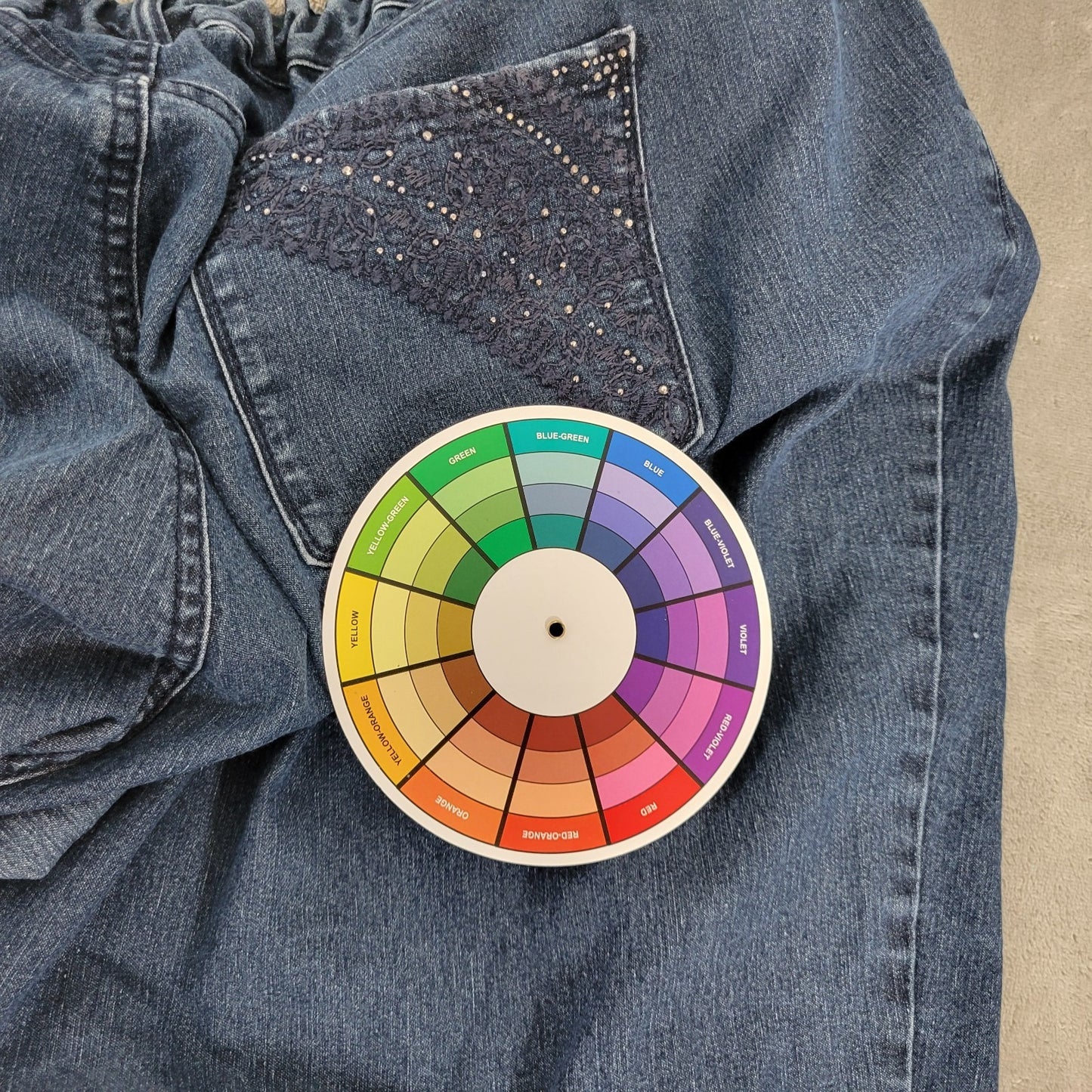 Gloria Vanderbilt Womens Jeans 22W Plus Capri Dark Blue Denim Zip Fly Studded