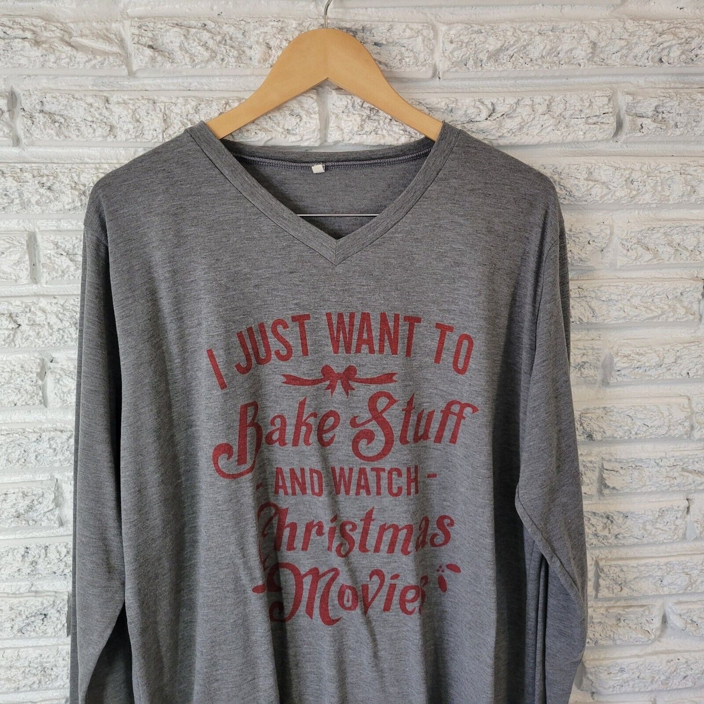 Christmas Womens Top 3XL Plus Tee Long Sleeve Gray Bake Stuff Christmas Movies