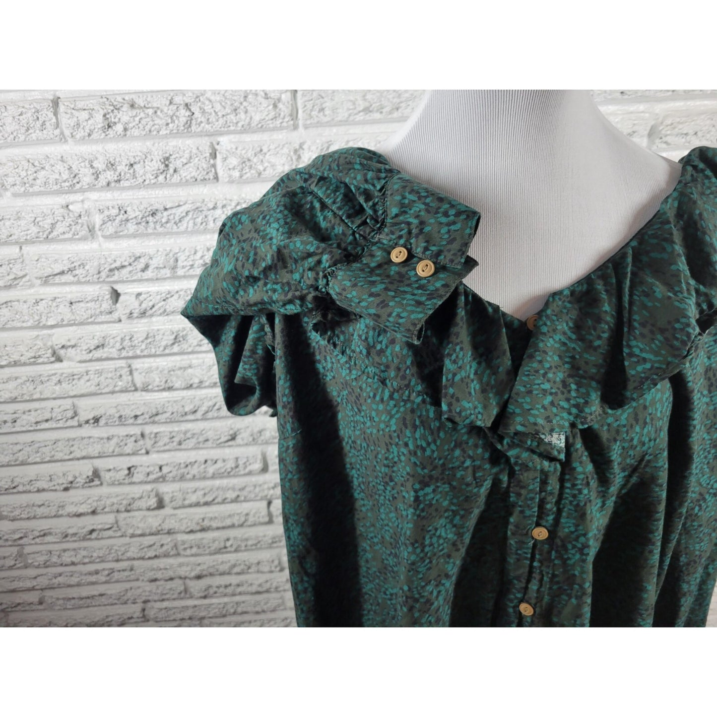 Terra Sky Women Top 1X Plus Long Sleeve Ruffle Collar Button Up Green Watercolor