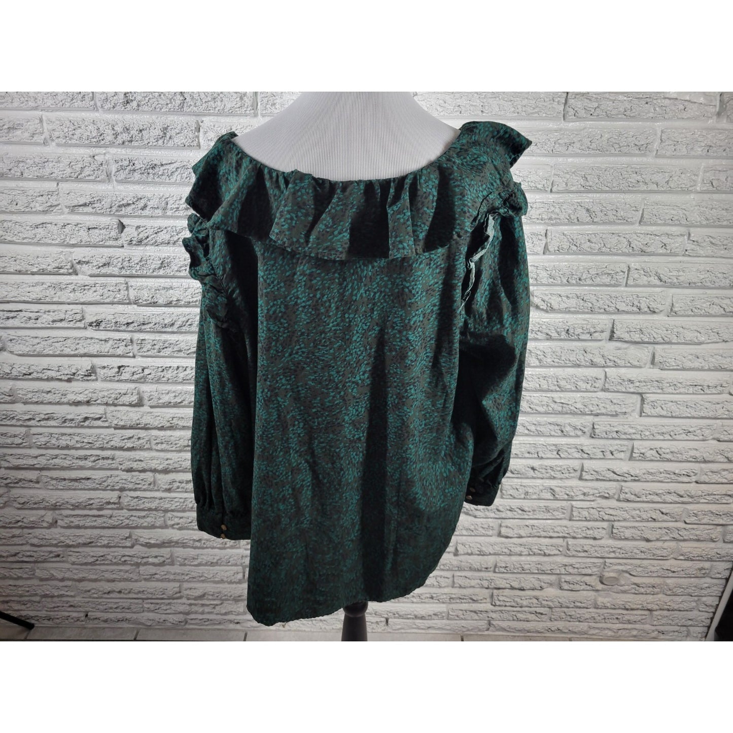Terra Sky Women Top 1X Plus Long Sleeve Ruffle Collar Button Up Green Watercolor