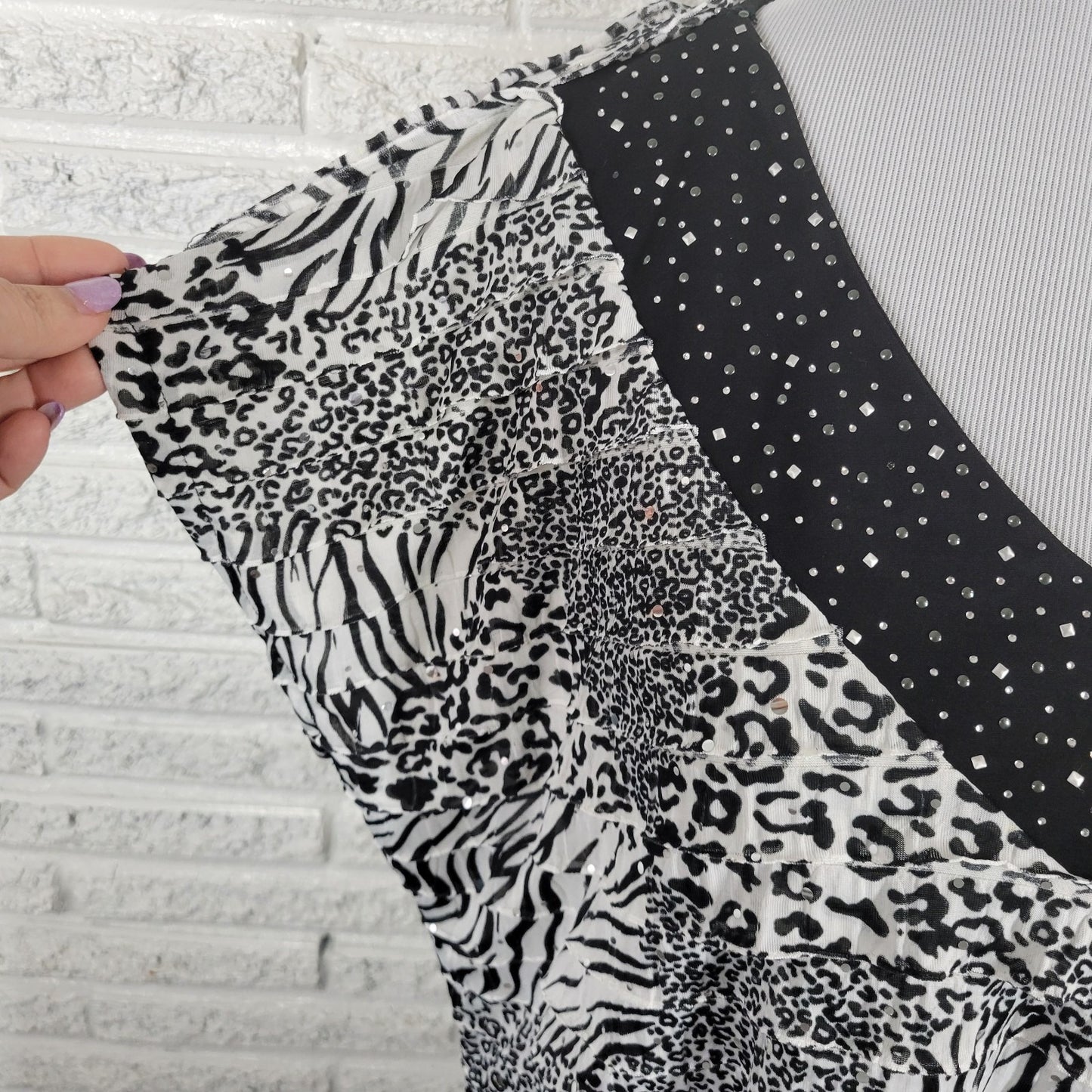 Notations Womens Top XL Sleeveless Black Animal Print Studded Tiered Poly Blend