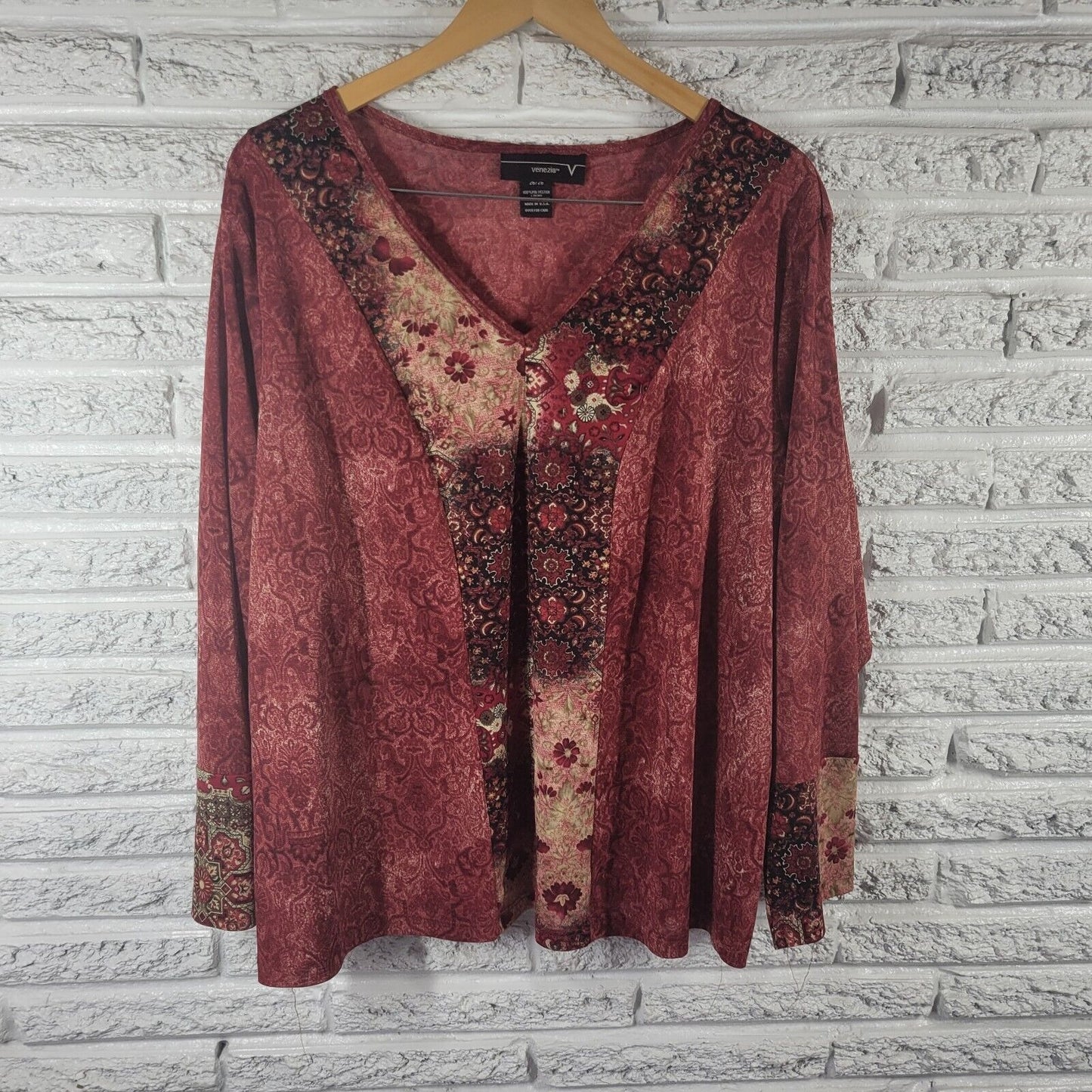 Venezia Womens Top 26 28 Plus Long Sleeve Red Floral Polyester Comfy Casual