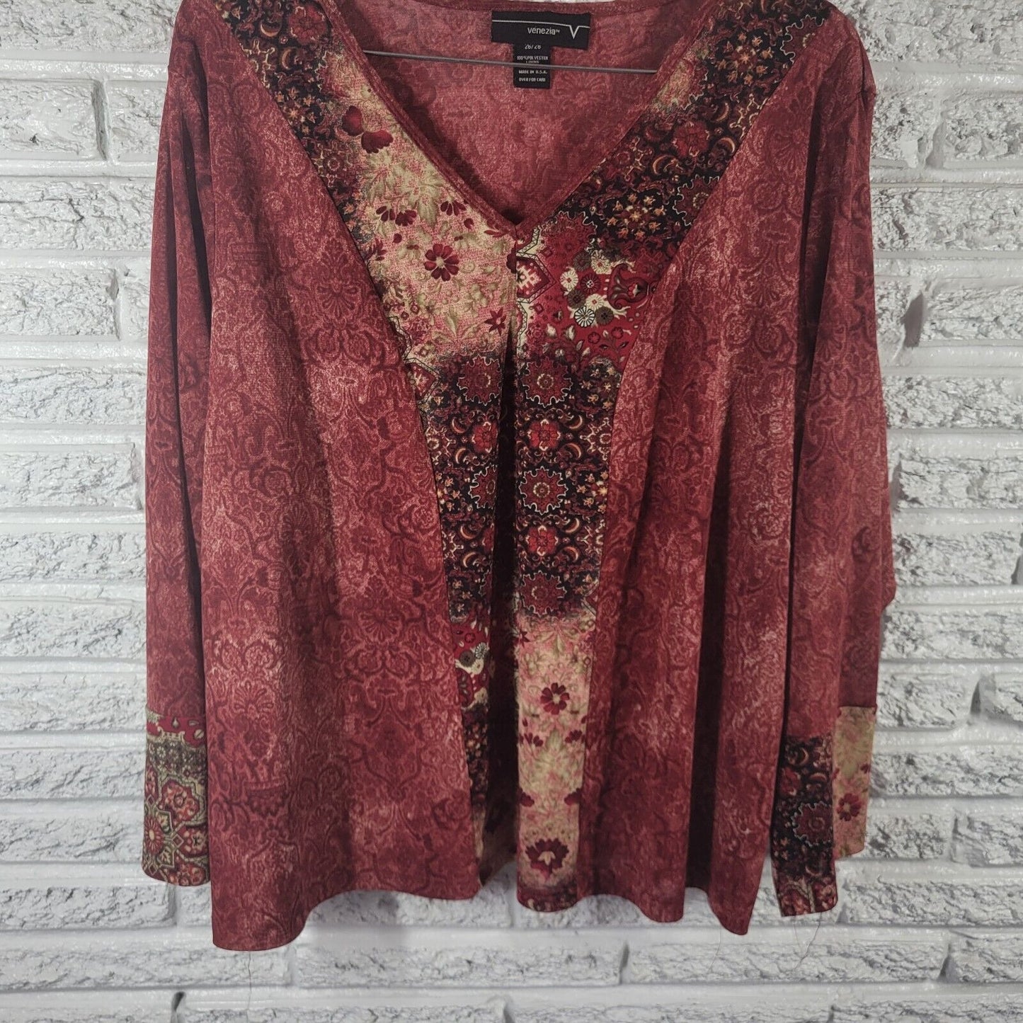 Venezia Womens Top 26 28 Plus Long Sleeve Red Floral Polyester Comfy Casual