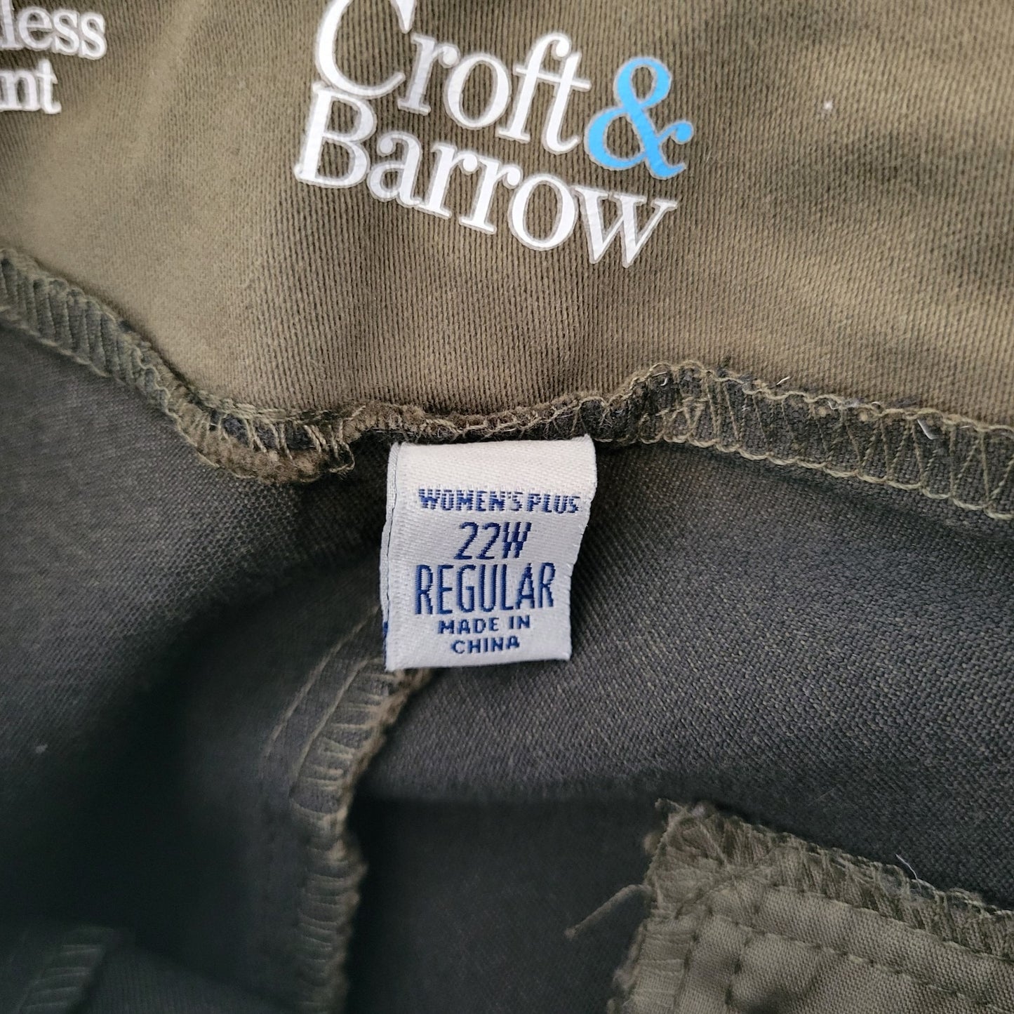 Croft Barrow Women Pants 22W Plus Effortless Stretch Pull On Crop Green Pockets