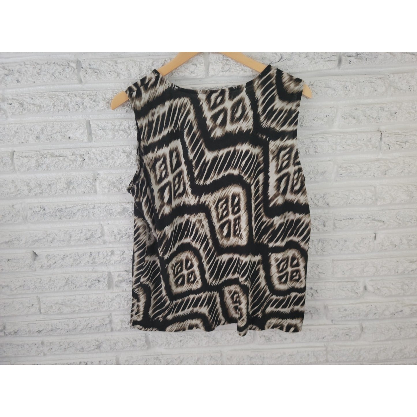 Chicos Easywear Womens Top 3 Standard Extra Large Sleeveless Black Animal Print