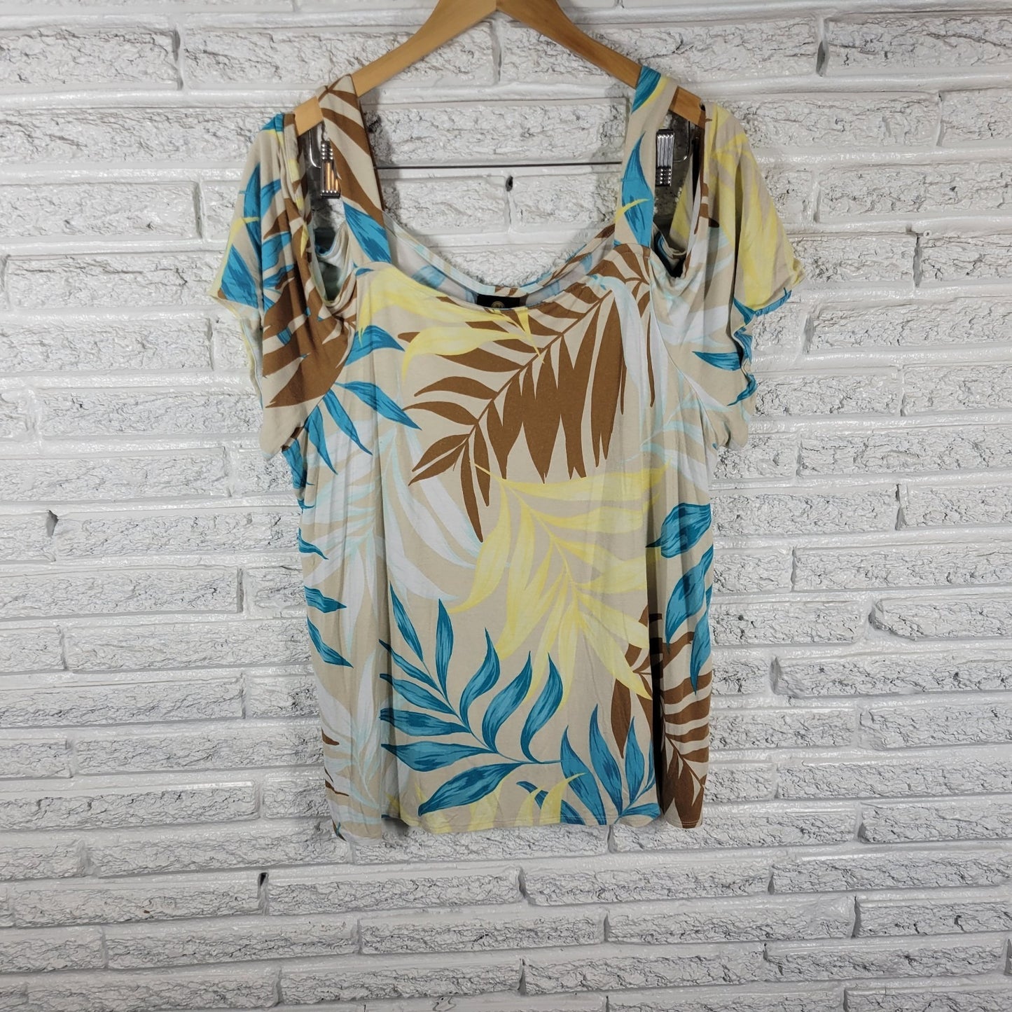 JM Collection 1X Blue Brown Yellow Floral Top Cold Shoulder Short Sleeve