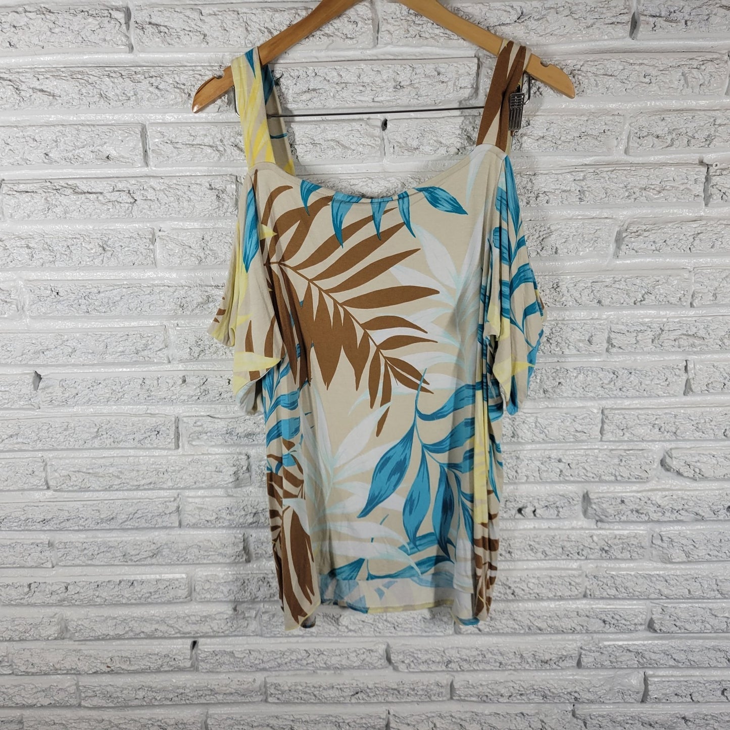 JM Collection 1X Blue Brown Yellow Floral Top Cold Shoulder Short Sleeve