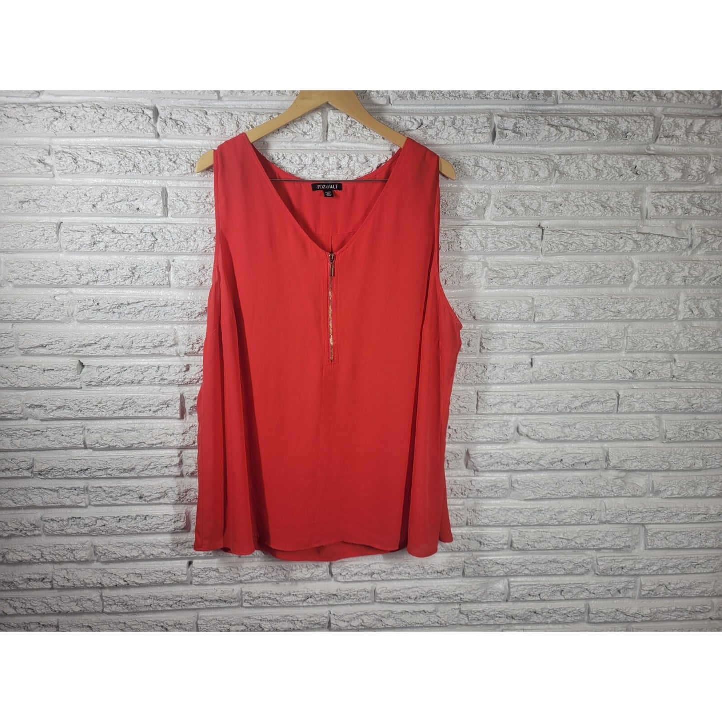Roz Ali Womens Top 3X Plus Sleeveless Quarter Zip Red Polyester Career Casual