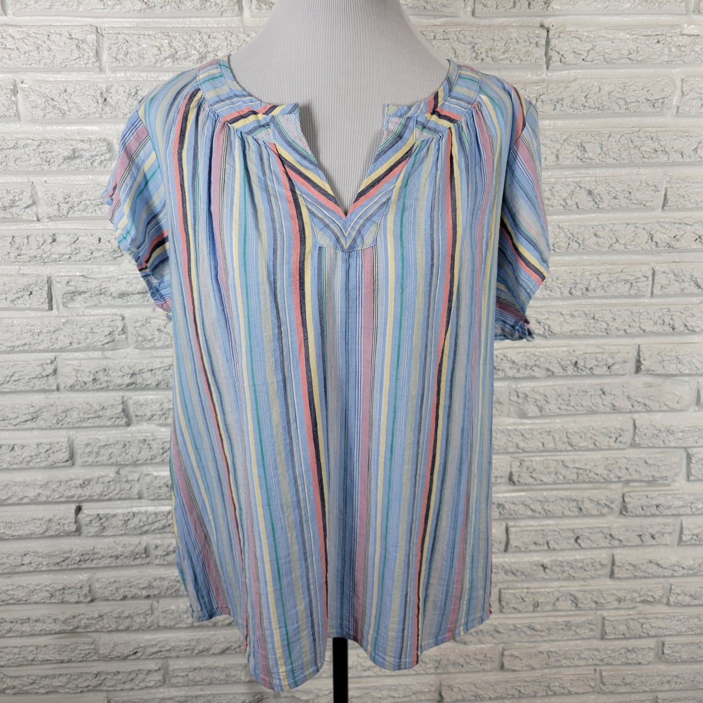 St Johns Bay Womens Top 1X Plus Short Sleeve Blue Stripe Lightweight Casual