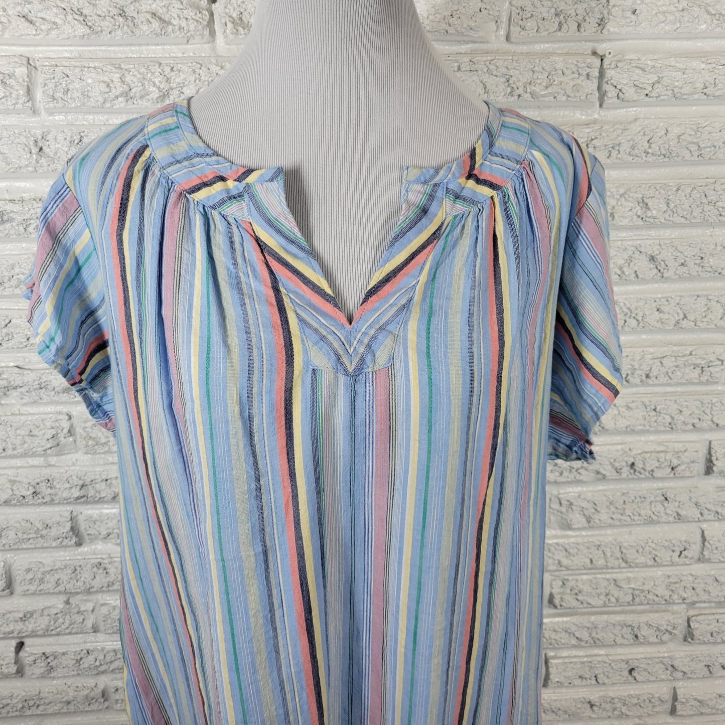 St Johns Bay Womens Top 1X Plus Short Sleeve Blue Stripe Lightweight Casual