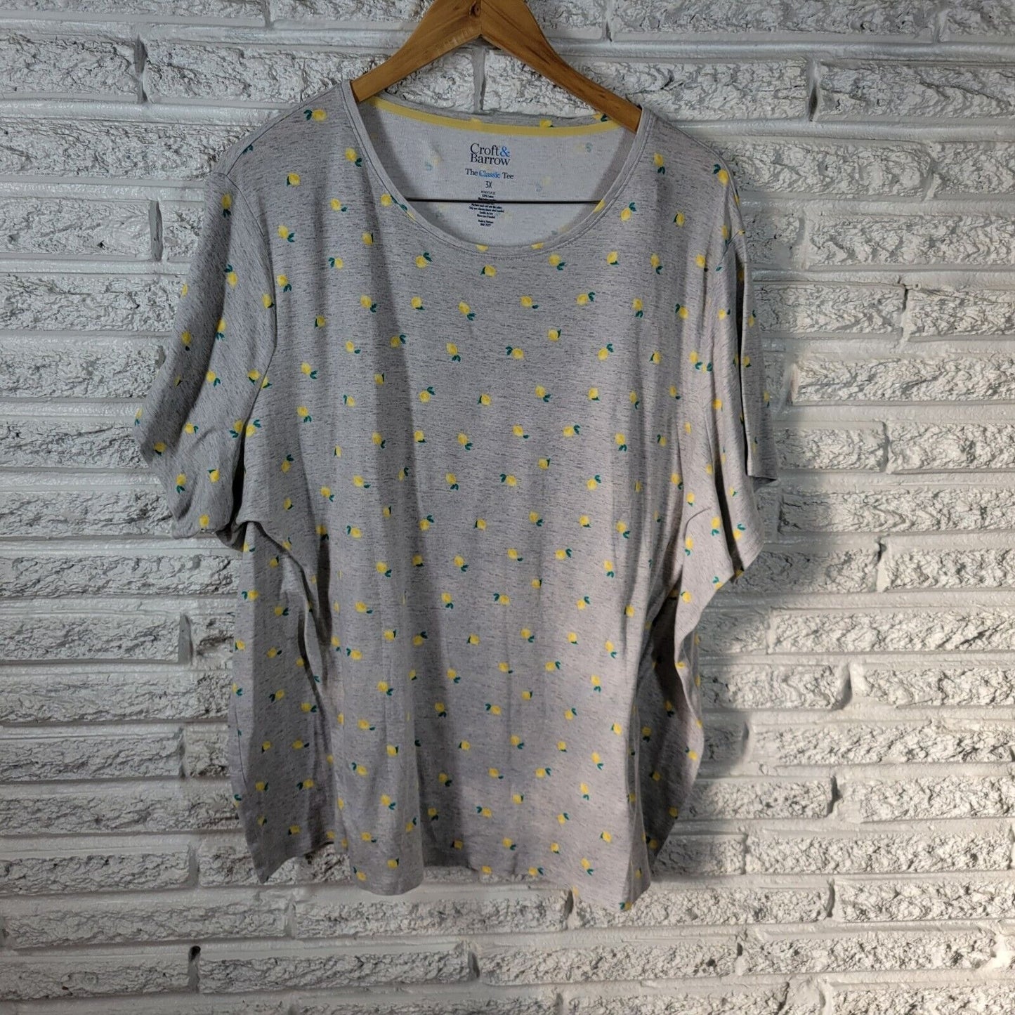 Croft Barrow Womens Top 3X Plus Tee Short Sleeve Yellow Gray Cotton Lemons