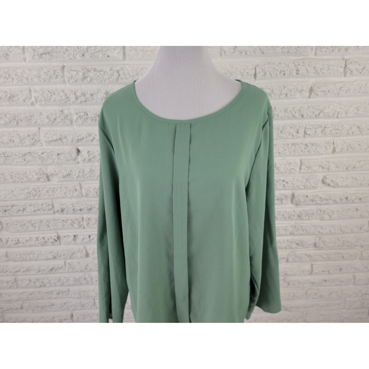 Shein Curve Womens Top 1XL Plus Long Sleeve Keyhole Back Green Polyester Office