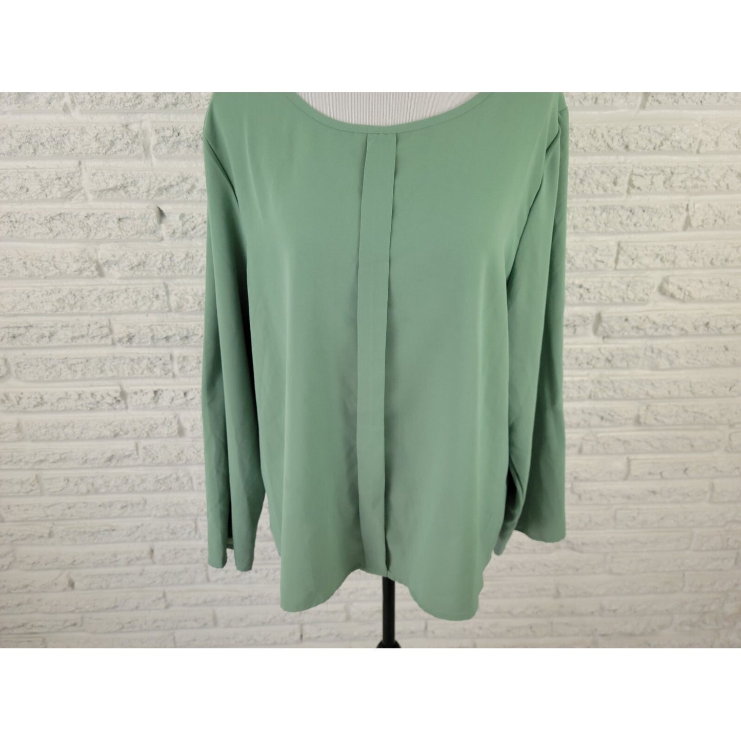 Shein Curve Womens Top 1XL Plus Long Sleeve Keyhole Back Green Polyester Office