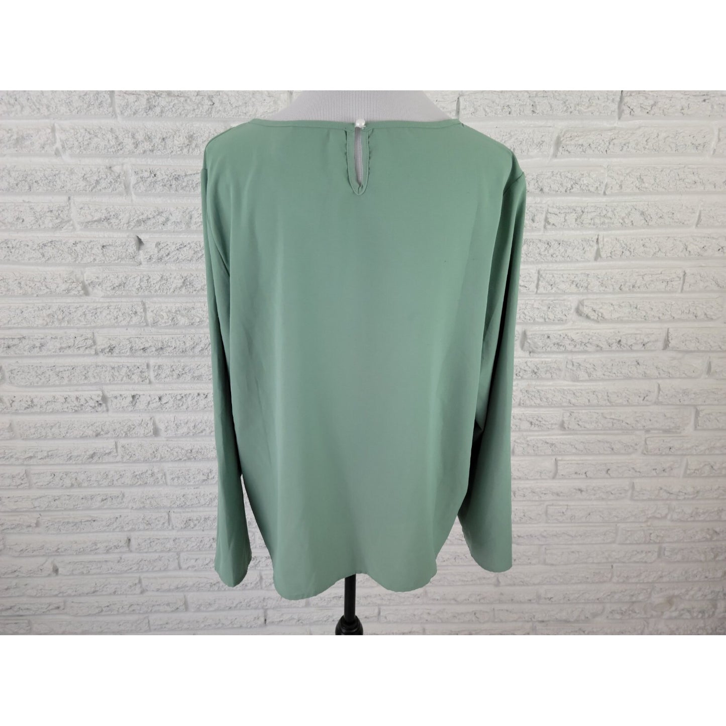 Shein Curve Womens Top 1XL Plus Long Sleeve Keyhole Back Green Polyester Office