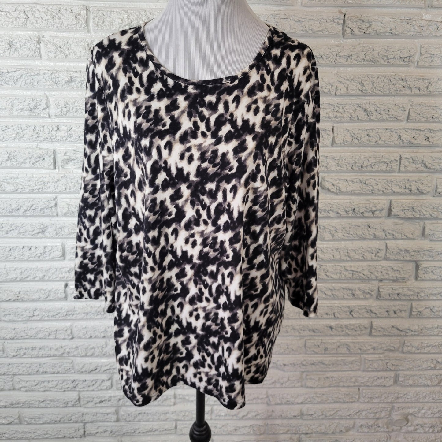 Kim Rogers Womens Top 2X Plus 3/4 Sleeve Black Animal Print Lightweight Cotton