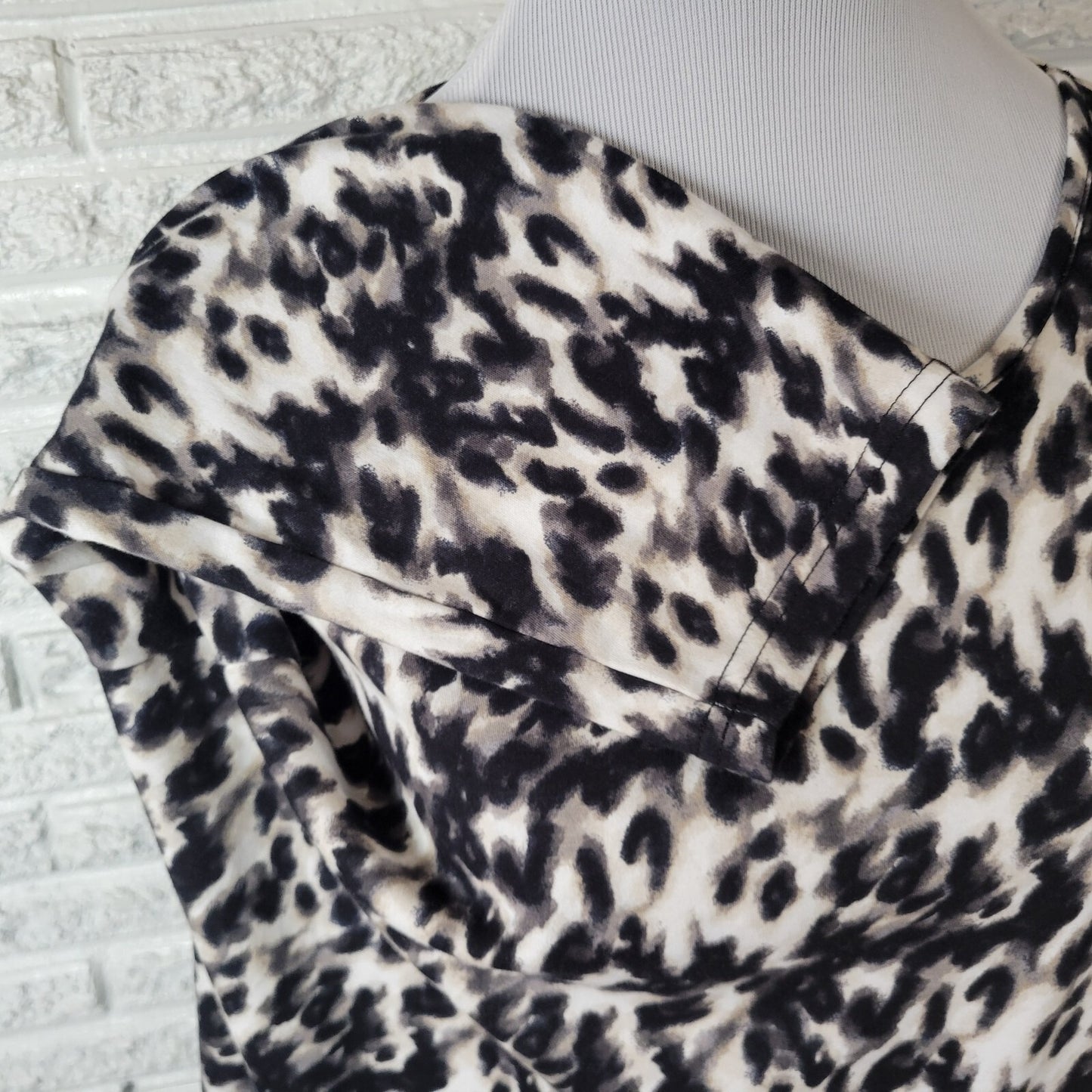 Kim Rogers Womens Top 2X Plus 3/4 Sleeve Black Animal Print Lightweight Cotton