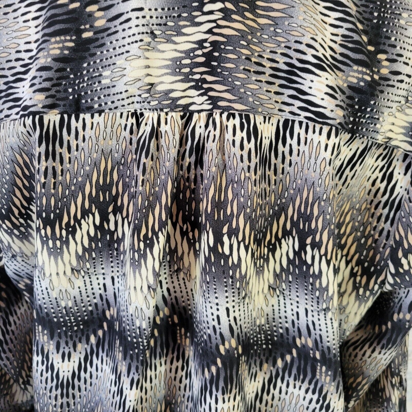 Kim Rogers Womens Top 1X Roll Tab Sleeve Black Tan Geometric Lightweight Button