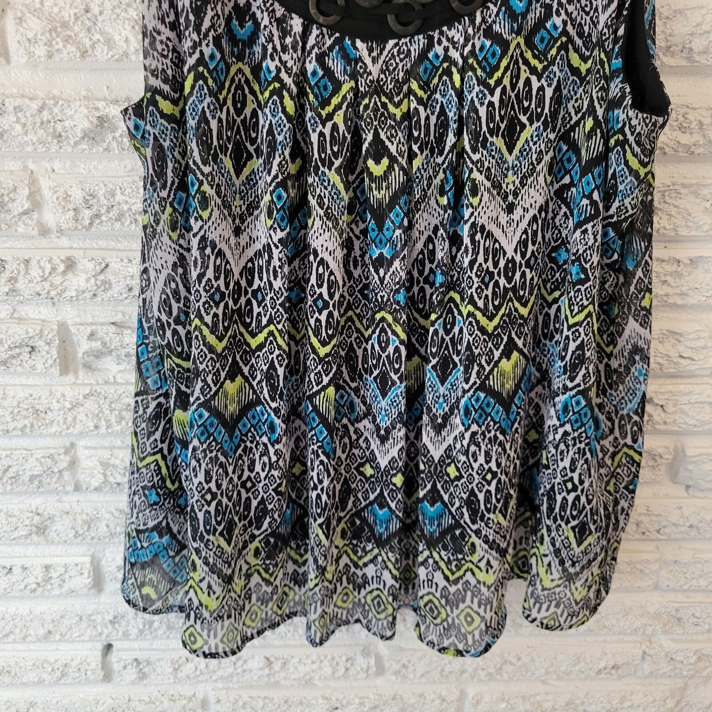 Avenue Women's 18-20 Plus Size Top Blouse Black Blue Geometric Sleeveless Lined